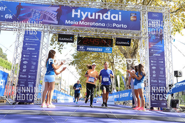 Buy your photos of the eventMeia Maratona Porto 2019 on Fotop