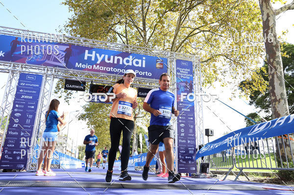 Buy your photos of the eventMeia Maratona Porto 2019 on Fotop