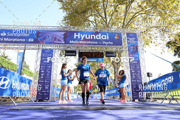Buy your photos of the eventMeia Maratona Porto 2019 on Fotop