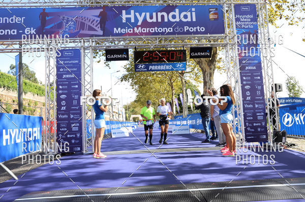 Buy your photos of the eventMeia Maratona Porto 2019 on Fotop