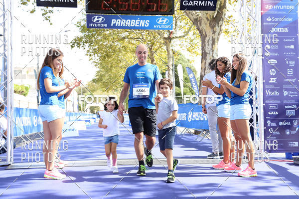 Buy your photos of the eventMeia Maratona Porto 2019 on Fotop