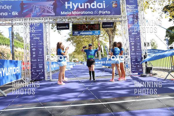 Buy your photos of the eventMeia Maratona Porto 2019 on Fotop