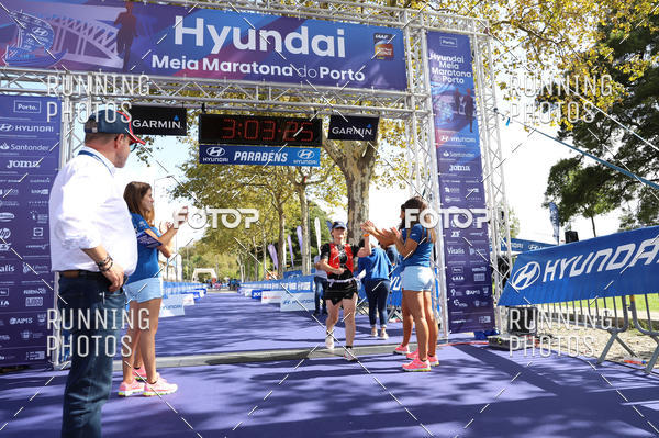 Buy your photos of the eventMeia Maratona Porto 2019 on Fotop