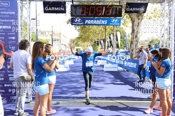 Buy your photos of the eventMeia Maratona Porto 2019 on Fotop