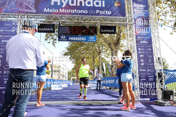 Buy your photos of the eventMeia Maratona Porto 2019 on Fotop