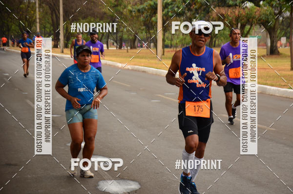 Achetez vos photos de l'vnement10K Taguatinga sur Fotop