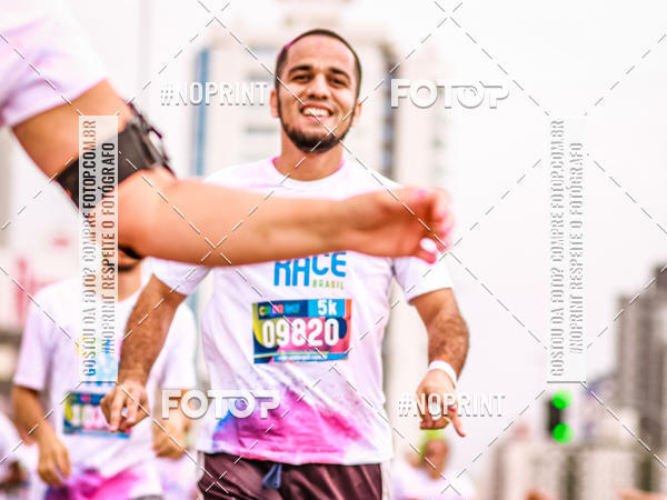 Buy your photos of the eventColor Race Brasil - Florianpolis on Fotop