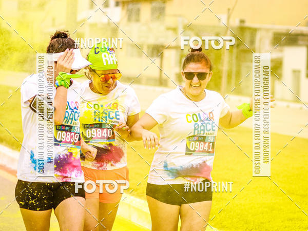 Buy your photos of the eventColor Race Brasil - Florianpolis on Fotop
