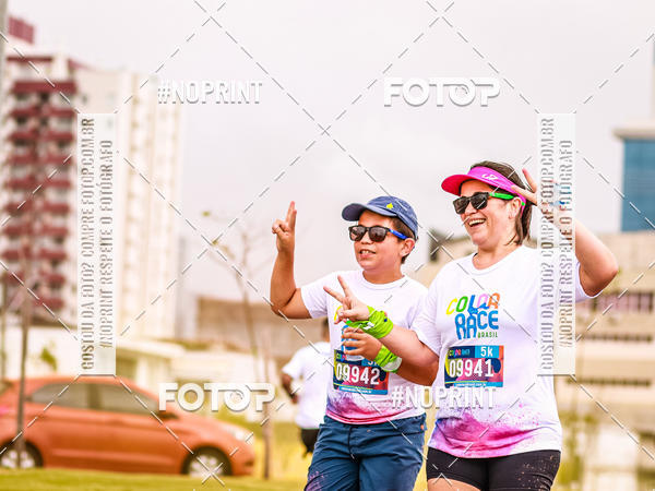 Buy your photos of the eventColor Race Brasil - Florianpolis on Fotop