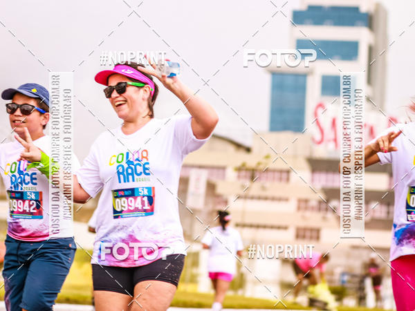 Buy your photos of the eventColor Race Brasil - Florianpolis on Fotop