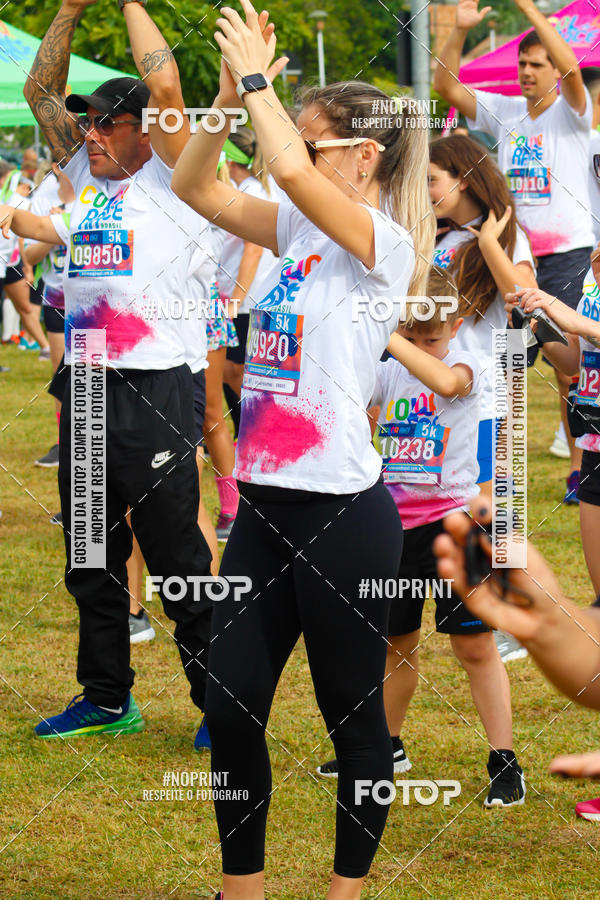 Buy your photos of the eventColor Race Brasil - Florian�polis on Fotop