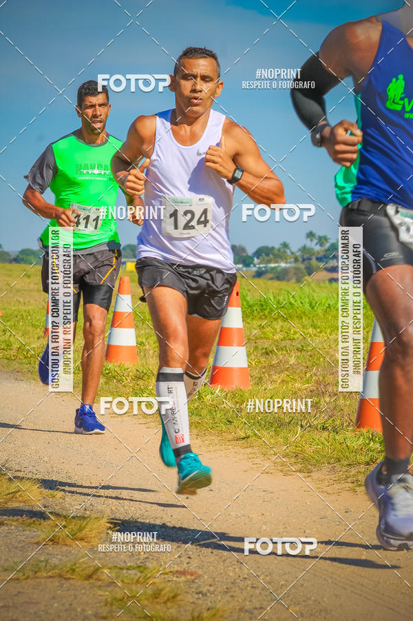 Compra tus fotos del eventoCorrida Hangar 942 En Fotop