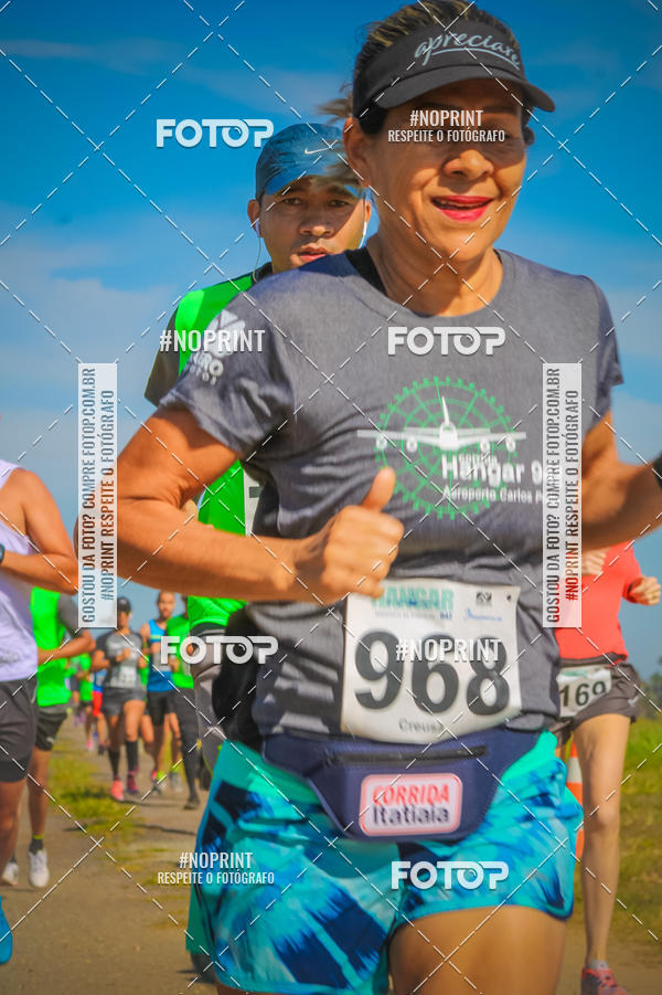 Achetez vos photos de l'vnementCorrida Hangar 942 sur Fotop