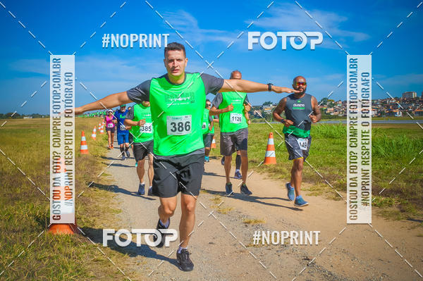 Achetez vos photos de l'vnementCorrida Hangar 942 sur Fotop