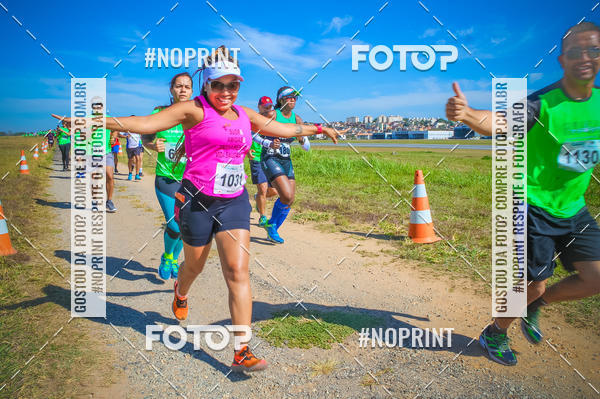 Achetez vos photos de l'vnementCorrida Hangar 942 sur Fotop