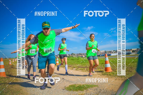 Achetez vos photos de l'vnementCorrida Hangar 942 sur Fotop