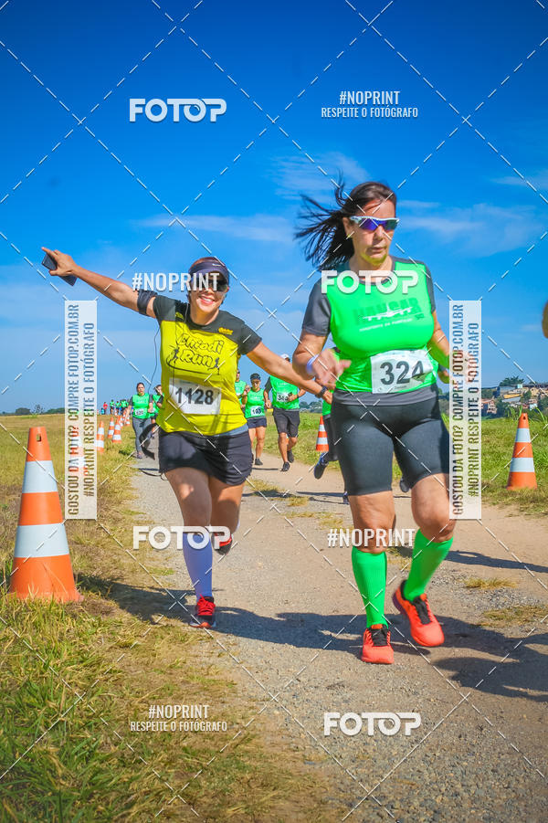 Buy your photos of the eventCorrida Hangar 942 on Fotop