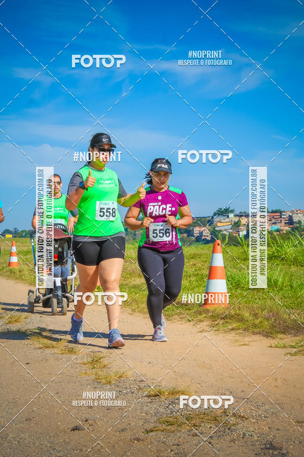 Achetez vos photos de l'vnementCorrida Hangar 942 sur Fotop