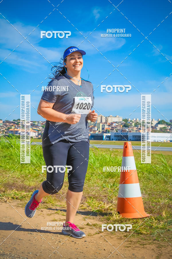 Achetez vos photos de l'vnementCorrida Hangar 942 sur Fotop