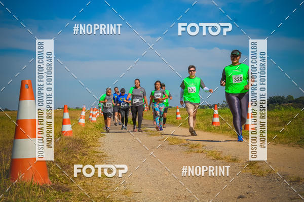 Achetez vos photos de l'vnementCorrida Hangar 942 sur Fotop