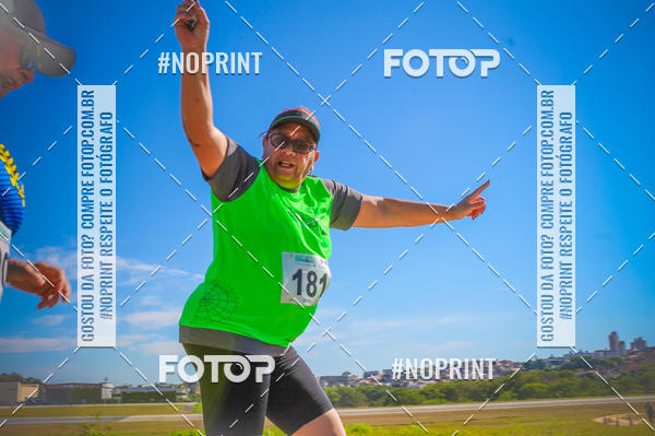 Achetez vos photos de l'vnementCorrida Hangar 942 sur Fotop