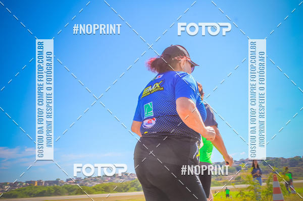 Achetez vos photos de l'vnementCorrida Hangar 942 sur Fotop