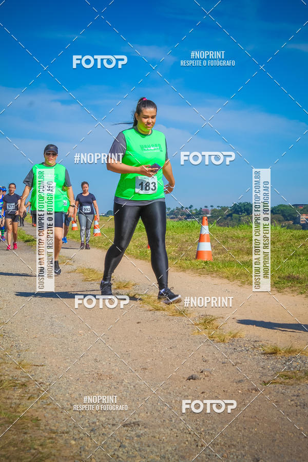 Achetez vos photos de l'vnementCorrida Hangar 942 sur Fotop