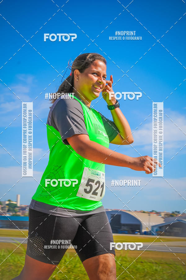 Achetez vos photos de l'vnementCorrida Hangar 942 sur Fotop