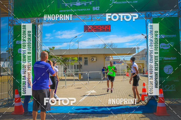 Achetez vos photos de l'vnementCorrida Hangar 942 sur Fotop