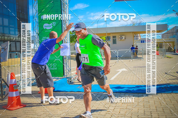 Achetez vos photos de l'vnementCorrida Hangar 942 sur Fotop