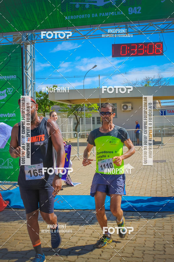 Achetez vos photos de l'vnementCorrida Hangar 942 sur Fotop