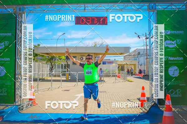 Buy your photos of the eventCorrida Hangar 942 on Fotop