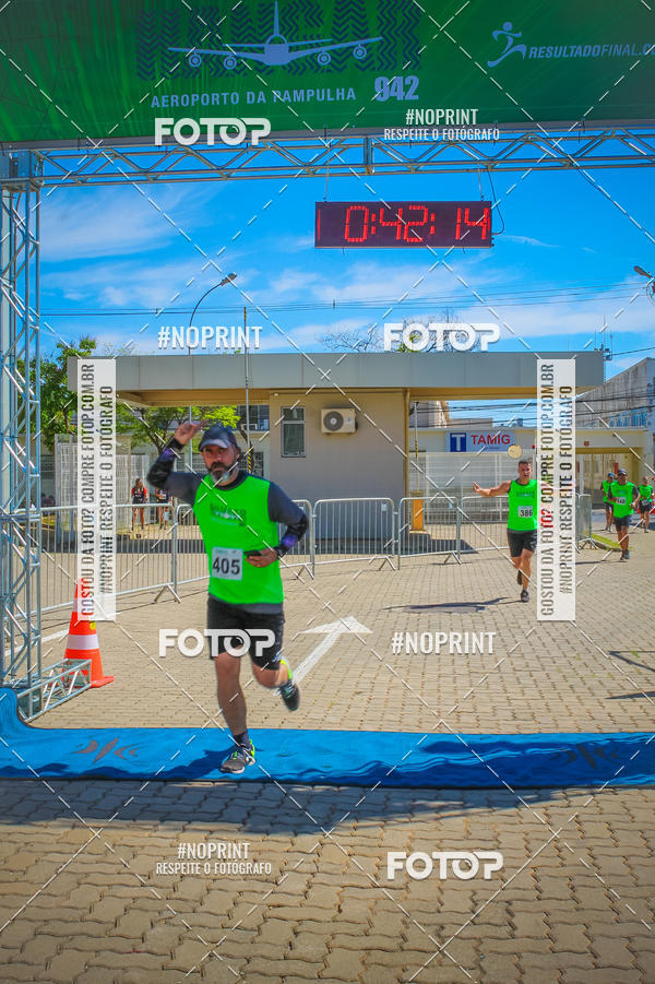 Buy your photos of the eventCorrida Hangar 942 on Fotop
