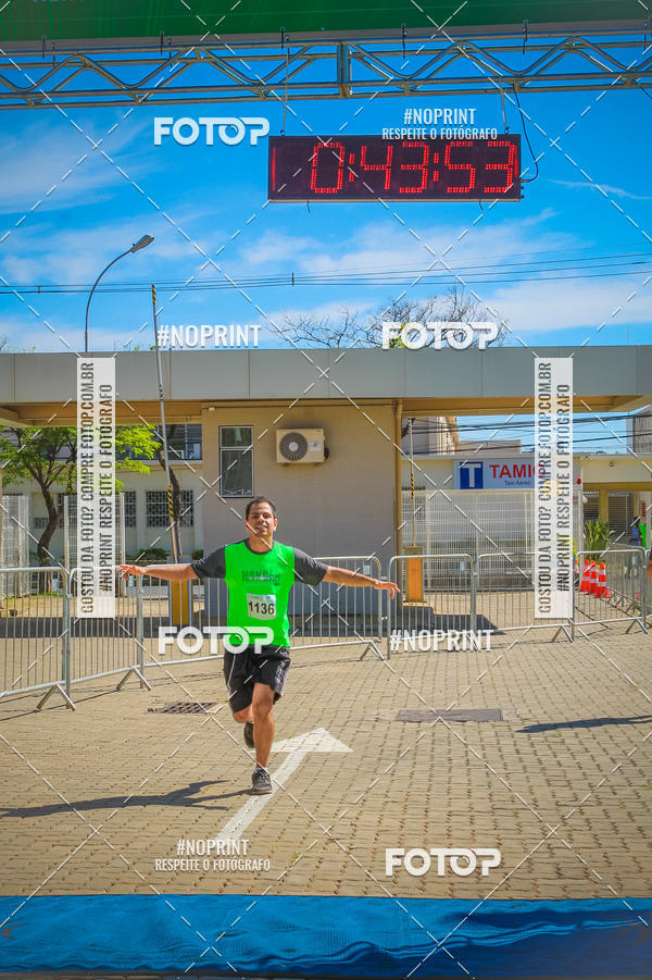 Achetez vos photos de l'vnementCorrida Hangar 942 sur Fotop