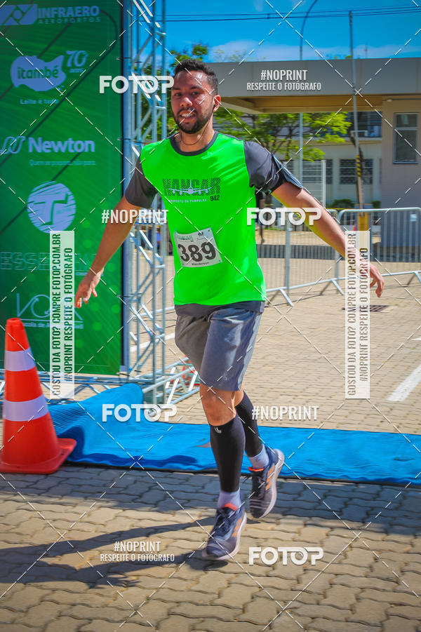 Achetez vos photos de l'vnementCorrida Hangar 942 sur Fotop