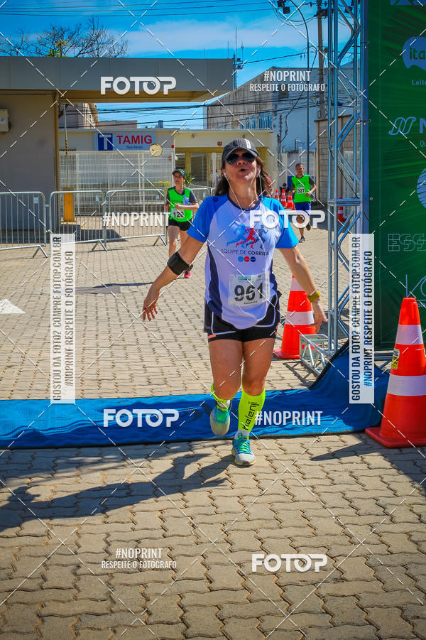 Achetez vos photos de l'vnementCorrida Hangar 942 sur Fotop