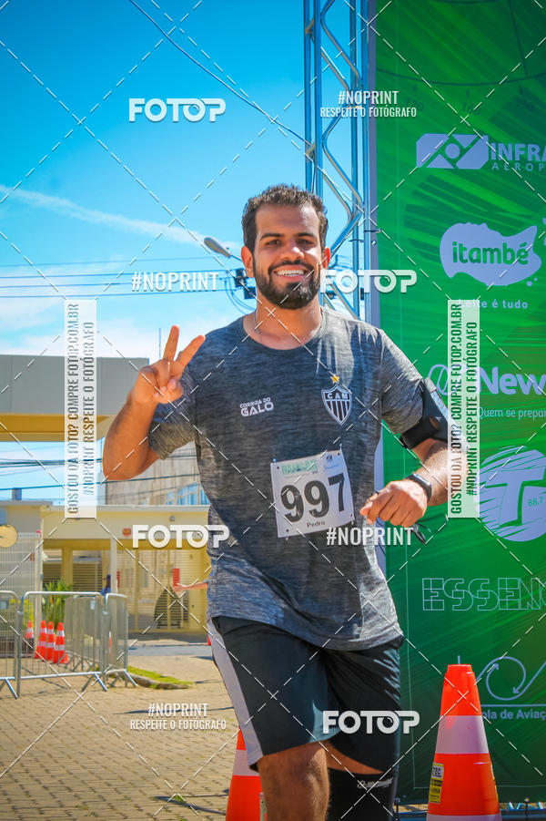 Achetez vos photos de l'vnementCorrida Hangar 942 sur Fotop