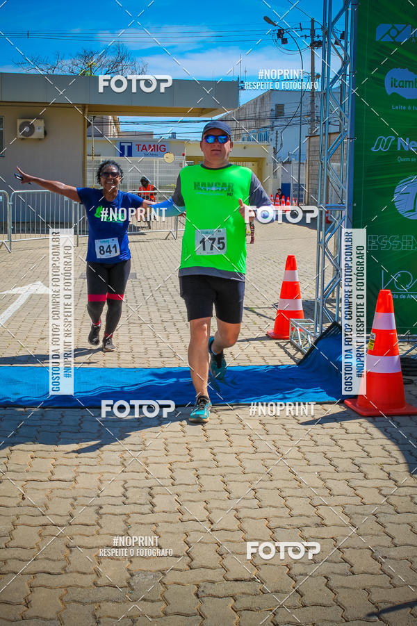 Buy your photos of the eventCorrida Hangar 942 on Fotop