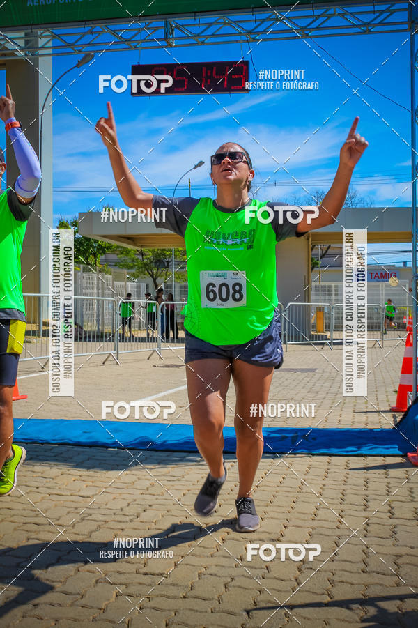 Achetez vos photos de l'vnementCorrida Hangar 942 sur Fotop