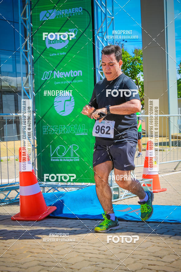 Achetez vos photos de l'vnementCorrida Hangar 942 sur Fotop