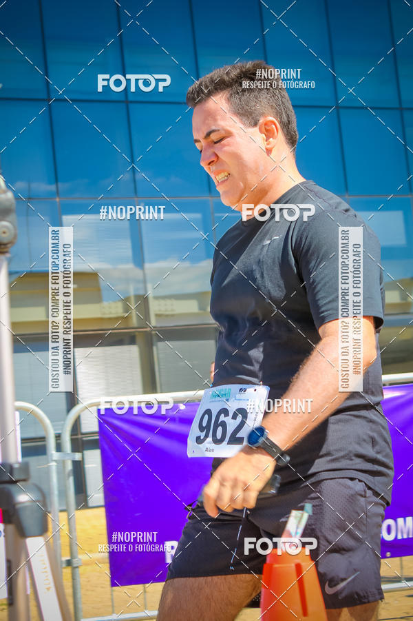 Achetez vos photos de l'vnementCorrida Hangar 942 sur Fotop