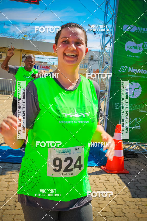 Buy your photos of the eventCorrida Hangar 942 on Fotop