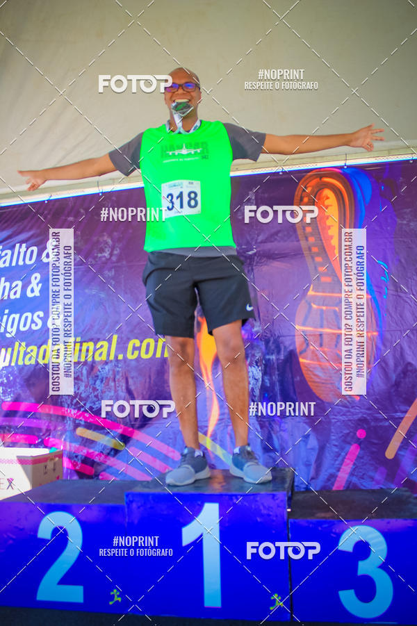 Achetez vos photos de l'vnementCorrida Hangar 942 sur Fotop