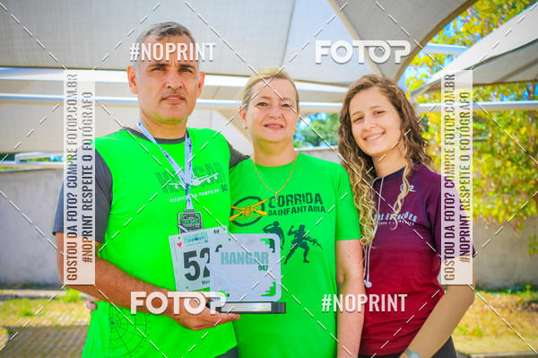 Achetez vos photos de l'vnementCorrida Hangar 942 sur Fotop