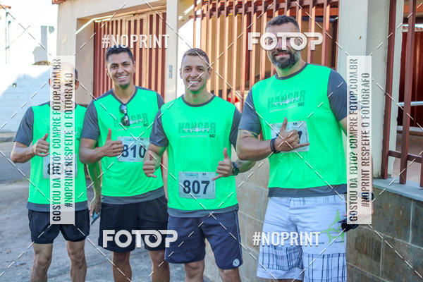 Buy your photos of the eventCorrida Hangar 942 on Fotop