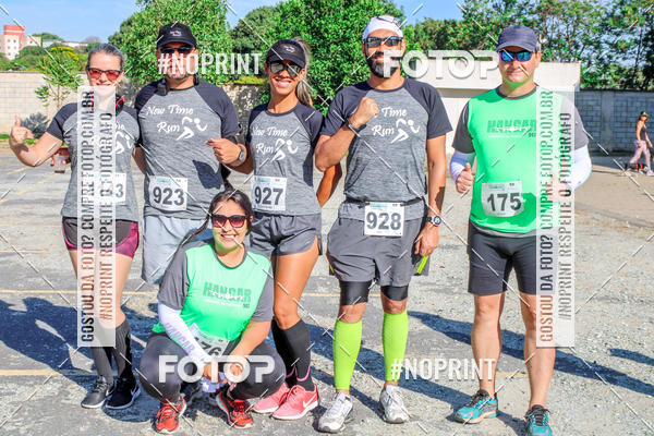 Buy your photos of the eventCorrida Hangar 942 on Fotop