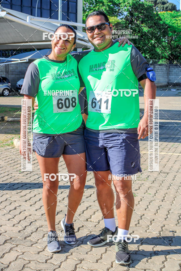 Achetez vos photos de l'vnementCorrida Hangar 942 sur Fotop