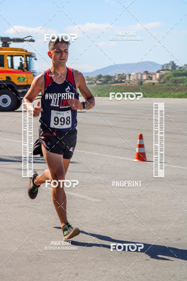Achetez vos photos de l'vnementCorrida Hangar 942 sur Fotop