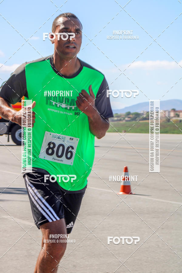 Achetez vos photos de l'vnementCorrida Hangar 942 sur Fotop