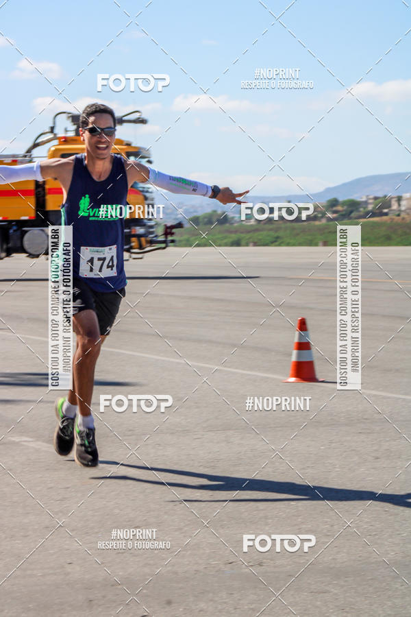 Achetez vos photos de l'vnementCorrida Hangar 942 sur Fotop